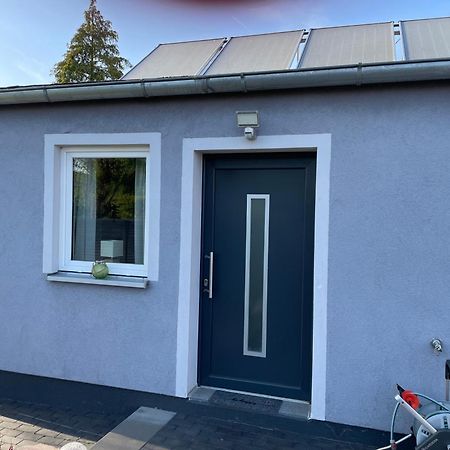 Ferienwohnung Mit Fussbodenheizung Nahe Messe, Gratis Parkplatz Und Abstellplatz E - Bike Hannover Kültér fotó