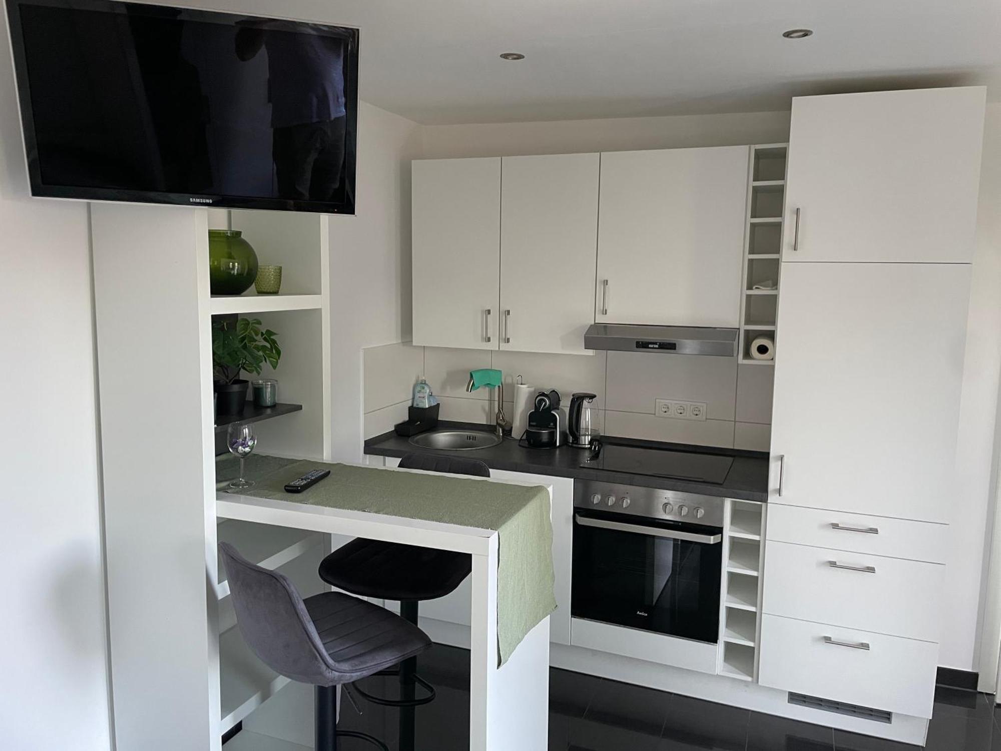 Ferienwohnung Mit Fussbodenheizung Nahe Messe, Gratis Parkplatz Und Abstellplatz E - Bike Hannover Kültér fotó